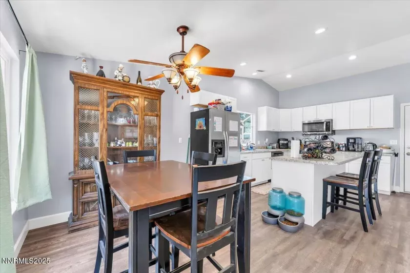 539 Rawe Peak, Dayton, Nevada 89403, 4 Bedrooms Bedrooms, ,2 BathroomsBathrooms,Residential,Residential,Rawe Peak,250052215
