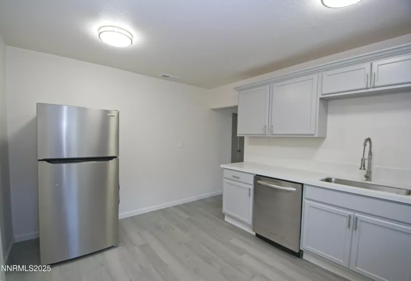 985 10th, Sparks, Nevada 89431, ,Residential Income,Residential,10th,250052217