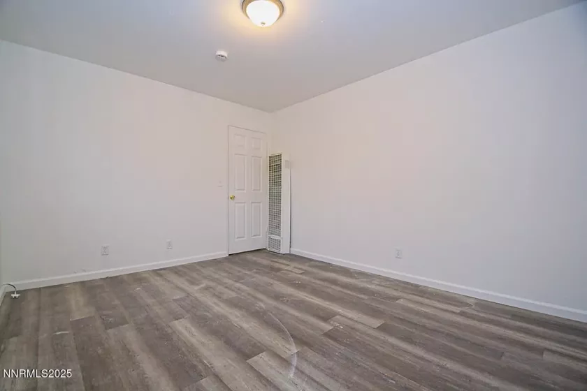 985 10th, Sparks, Nevada 89431, ,Residential Income,Residential,10th,250052217
