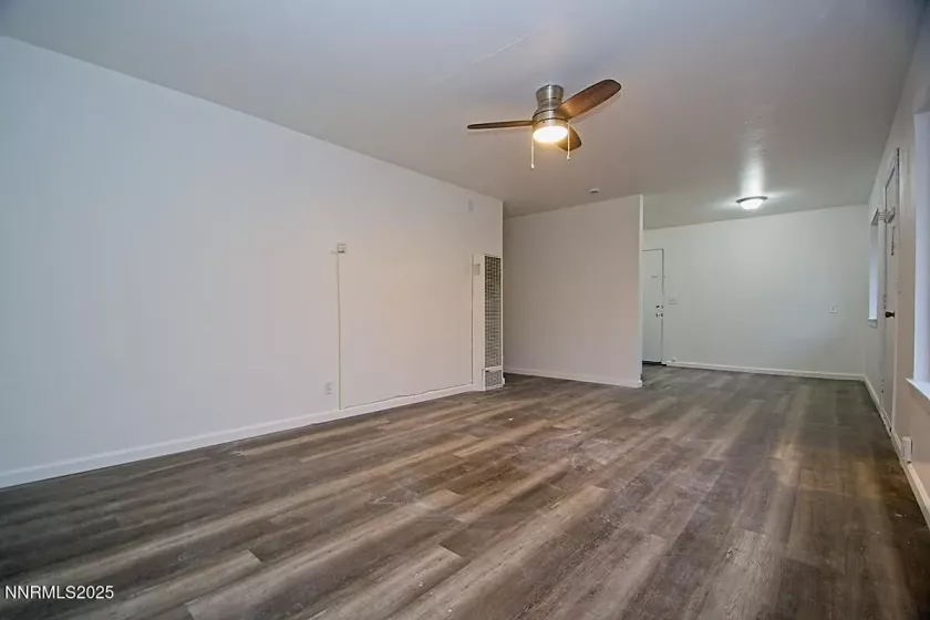 985 10th, Sparks, Nevada 89431, ,Residential Income,Residential,10th,250052217