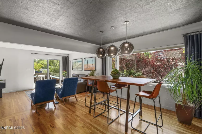 1296 Nixon, Reno, Nevada 89509, 2 Bedrooms Bedrooms, ,2 BathroomsBathrooms,Residential,Residential,Nixon,250052218