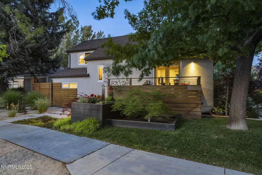 1296 Nixon, Reno, Nevada 89509, 2 Bedrooms Bedrooms, ,2 BathroomsBathrooms,Residential,Residential,Nixon,250052218