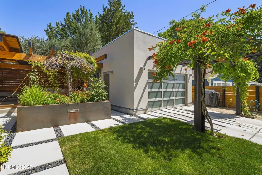 1296 Nixon, Reno, Nevada 89509, 2 Bedrooms Bedrooms, ,2 BathroomsBathrooms,Residential,Residential,Nixon,250052218