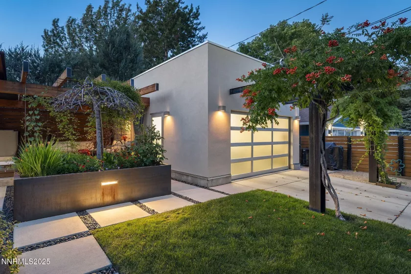 1296 Nixon, Reno, Nevada 89509, 2 Bedrooms Bedrooms, ,2 BathroomsBathrooms,Residential,Residential,Nixon,250052218