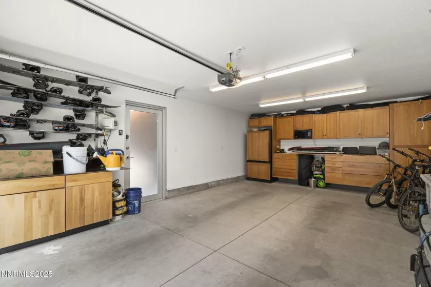 1296 Nixon, Reno, Nevada 89509, 2 Bedrooms Bedrooms, ,2 BathroomsBathrooms,Residential,Residential,Nixon,250052218