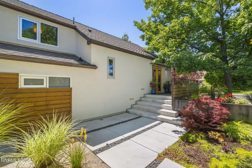 1296 Nixon, Reno, Nevada 89509, 2 Bedrooms Bedrooms, ,2 BathroomsBathrooms,Residential,Residential,Nixon,250052218