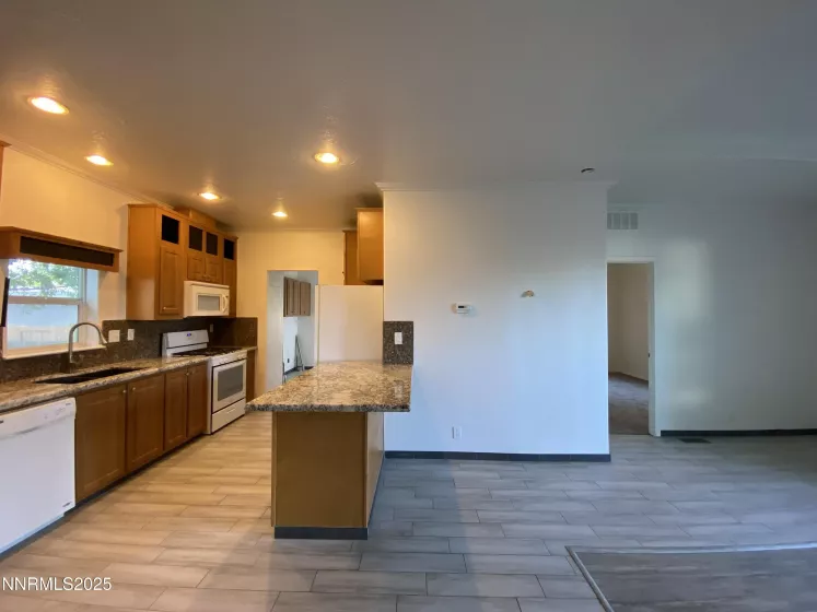 7 Palomino, Yerington, Nevada 89447, 3 Bedrooms Bedrooms, ,2 BathroomsBathrooms,Residential,Residential,Palomino,250052221