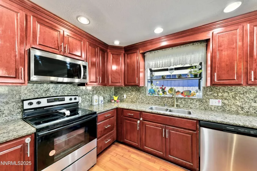 3510 Rancho, South Lake Tahoe, California 96150, 3 Bedrooms Bedrooms, ,2 BathroomsBathrooms,Residential,Residential,Rancho,250052219