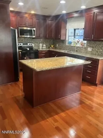 3510 Rancho, South Lake Tahoe, California 96150, 3 Bedrooms Bedrooms, ,2 BathroomsBathrooms,Residential,Residential,Rancho,250052219