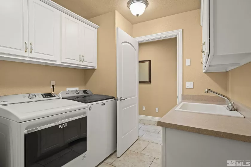 6540 Monticello, Reno, Nevada 89519, 5 Bedrooms Bedrooms, ,4 BathroomsBathrooms,Residential,Residential,Monticello,250004146