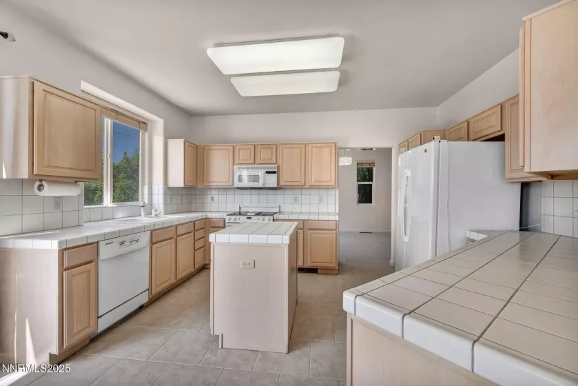 3398 Big Sky, Reno, Nevada 89503, 4 Bedrooms Bedrooms, ,3 BathroomsBathrooms,Residential,Residential,Big Sky,250052141