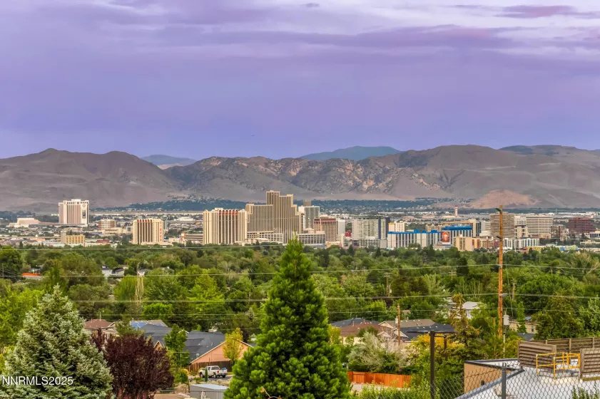 3398 Big Sky, Reno, Nevada 89503, 4 Bedrooms Bedrooms, ,3 BathroomsBathrooms,Residential,Residential,Big Sky,250052141