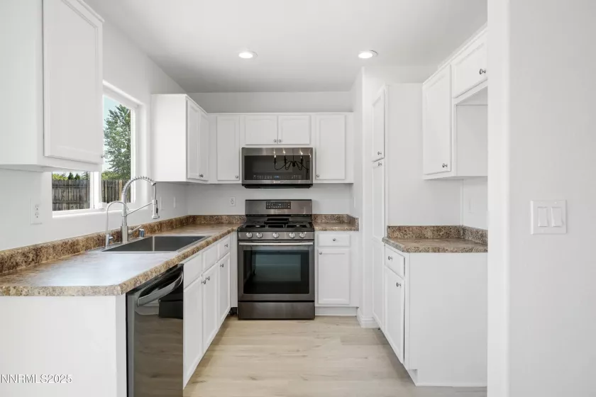 130 Deschutes, Dayton, Nevada 89403, 3 Bedrooms Bedrooms, ,2 BathroomsBathrooms,Residential,Residential,Deschutes,250052142