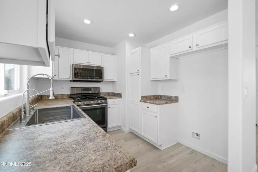 130 Deschutes, Dayton, Nevada 89403, 3 Bedrooms Bedrooms, ,2 BathroomsBathrooms,Residential,Residential,Deschutes,250052142