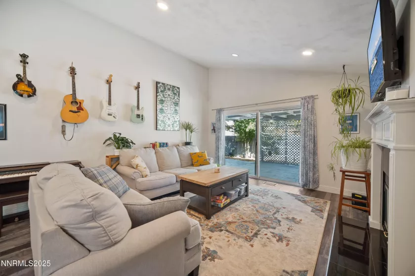 2787 Randolph, Reno, Nevada 89502, 2 Bedrooms Bedrooms, ,2 BathroomsBathrooms,Residential,Residential,Randolph,250052147