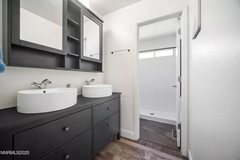 2787 Randolph, Reno, Nevada 89502, 2 Bedrooms Bedrooms, ,2 BathroomsBathrooms,Residential,Residential,Randolph,250052147