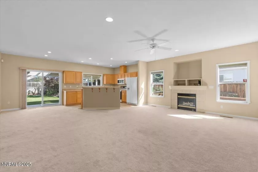 9732 Autumn Leaf, Reno, Nevada 89506, 3 Bedrooms Bedrooms, ,2 BathroomsBathrooms,Residential,Residential,Autumn Leaf,250052224