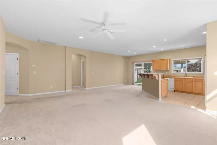 9732 Autumn Leaf, Reno, Nevada 89506, 3 Bedrooms Bedrooms, ,2 BathroomsBathrooms,Residential,Residential,Autumn Leaf,250052224