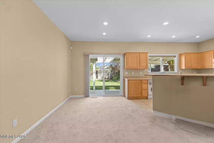 9732 Autumn Leaf, Reno, Nevada 89506, 3 Bedrooms Bedrooms, ,2 BathroomsBathrooms,Residential,Residential,Autumn Leaf,250052224
