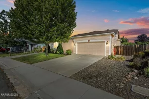 9732 Autumn Leaf, Reno, Nevada 89506, 3 Bedrooms Bedrooms, ,2 BathroomsBathrooms,Residential,Residential,Autumn Leaf,250052224