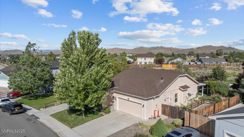 9732 Autumn Leaf, Reno, Nevada 89506, 3 Bedrooms Bedrooms, ,2 BathroomsBathrooms,Residential,Residential,Autumn Leaf,250052224