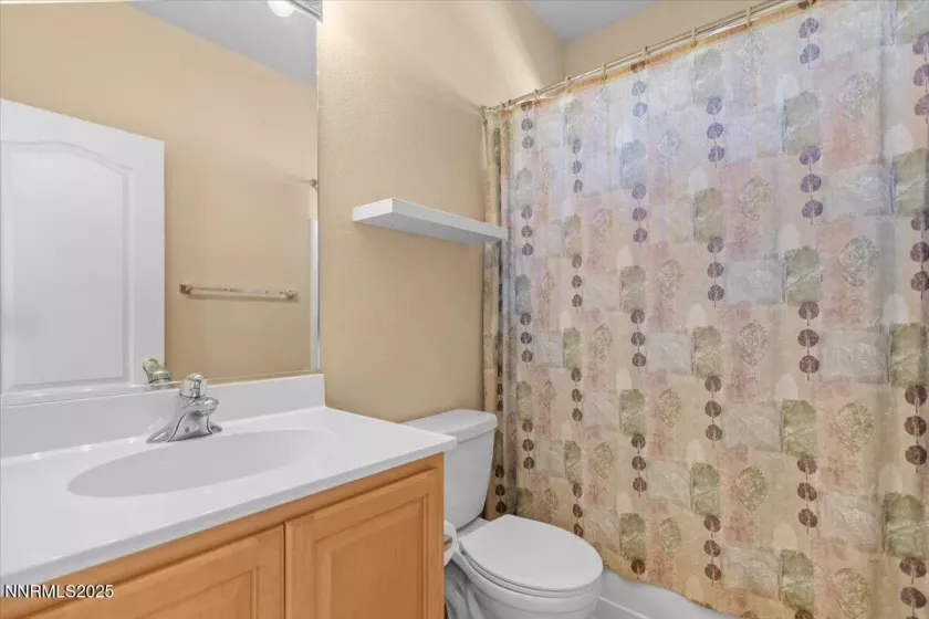 9732 Autumn Leaf, Reno, Nevada 89506, 3 Bedrooms Bedrooms, ,2 BathroomsBathrooms,Residential,Residential,Autumn Leaf,250052224