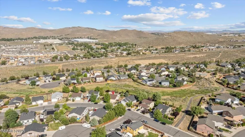 9732 Autumn Leaf, Reno, Nevada 89506, 3 Bedrooms Bedrooms, ,2 BathroomsBathrooms,Residential,Residential,Autumn Leaf,250052224