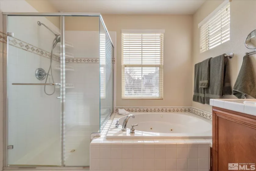 1647 Lone Oak, Reno, Nevada 89523, 3 Bedrooms Bedrooms, ,3 BathroomsBathrooms,Residential,Residential,Lone Oak,250003059