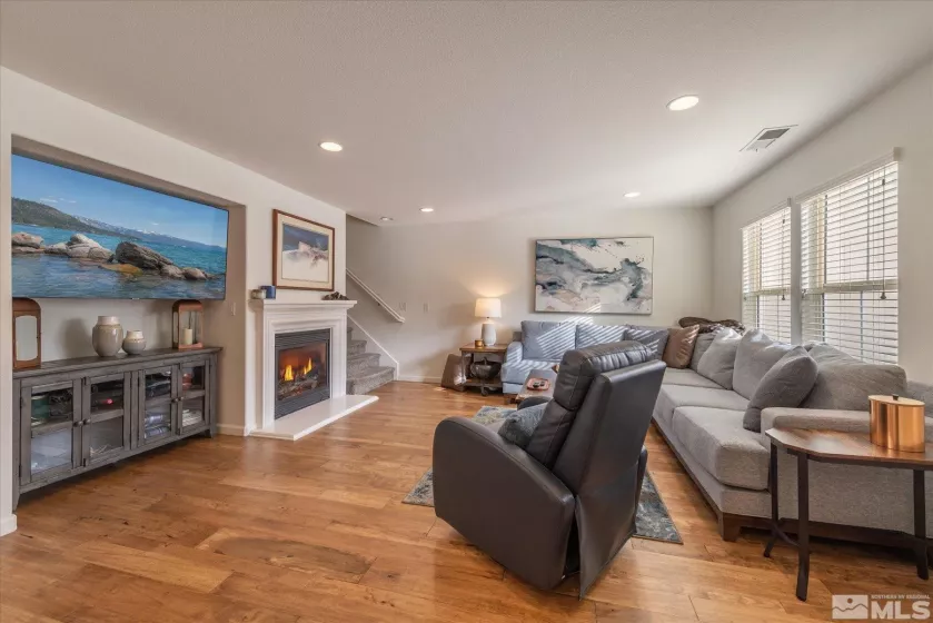 1647 Lone Oak, Reno, Nevada 89523, 3 Bedrooms Bedrooms, ,3 BathroomsBathrooms,Residential,Residential,Lone Oak,250003059