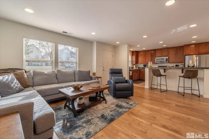 1647 Lone Oak, Reno, Nevada 89523, 3 Bedrooms Bedrooms, ,3 BathroomsBathrooms,Residential,Residential,Lone Oak,250003059