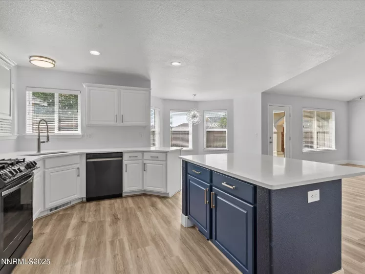 1103 Dixie, Fernley, Nevada 89408, 3 Bedrooms Bedrooms, ,2 BathroomsBathrooms,Residential,Residential,Dixie,250052232