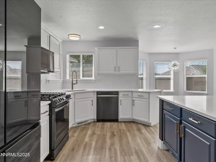 1103 Dixie, Fernley, Nevada 89408, 3 Bedrooms Bedrooms, ,2 BathroomsBathrooms,Residential,Residential,Dixie,250052232