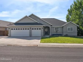 1103 Dixie, Fernley, Nevada 89408, 3 Bedrooms Bedrooms, ,2 BathroomsBathrooms,Residential,Residential,Dixie,250052232