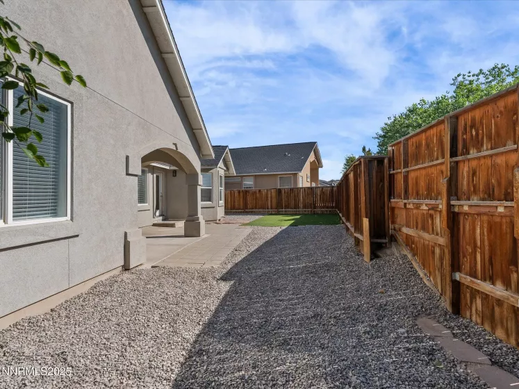 1103 Dixie, Fernley, Nevada 89408, 3 Bedrooms Bedrooms, ,2 BathroomsBathrooms,Residential,Residential,Dixie,250052232