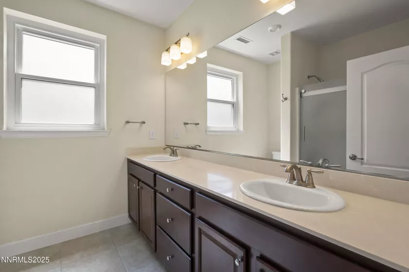 3375 Culpepper, Sparks, Nevada 89434, 4 Bedrooms Bedrooms, ,4 BathroomsBathrooms,Residential,Residential,Culpepper,250052233