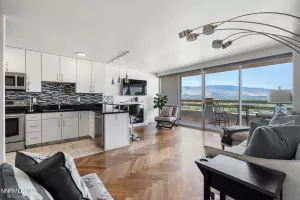 100 Arlington, Reno, Nevada 89501, 1 Bedroom Bedrooms, ,2 BathroomsBathrooms,Residential,Residential,Arlington,250052234