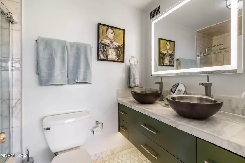 100 Arlington, Reno, Nevada 89501, 1 Bedroom Bedrooms, ,2 BathroomsBathrooms,Residential,Residential,Arlington,250052234