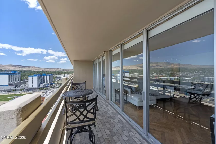 100 Arlington, Reno, Nevada 89501, 1 Bedroom Bedrooms, ,2 BathroomsBathrooms,Residential,Residential,Arlington,250052234
