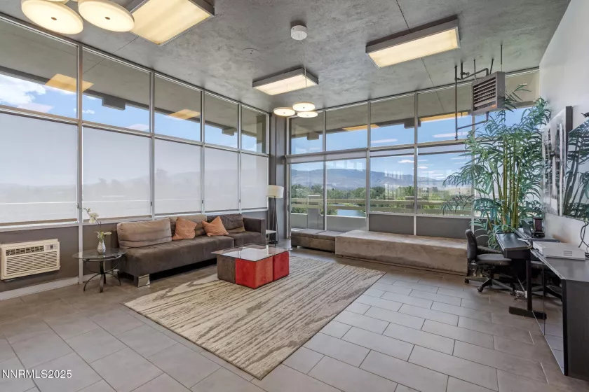 100 Arlington, Reno, Nevada 89501, 1 Bedroom Bedrooms, ,2 BathroomsBathrooms,Residential,Residential,Arlington,250052234
