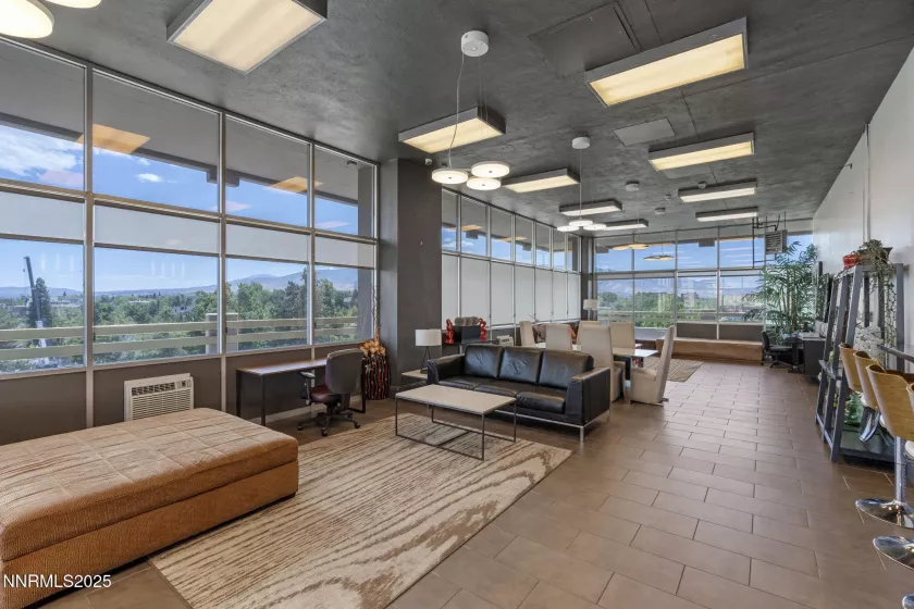 100 Arlington, Reno, Nevada 89501, 1 Bedroom Bedrooms, ,2 BathroomsBathrooms,Residential,Residential,Arlington,250052234