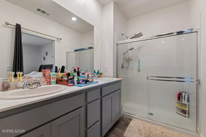 675 Mahogany, Fallon, Nevada 89406, 3 Bedrooms Bedrooms, ,2 BathroomsBathrooms,Residential,Residential,Mahogany,250052236