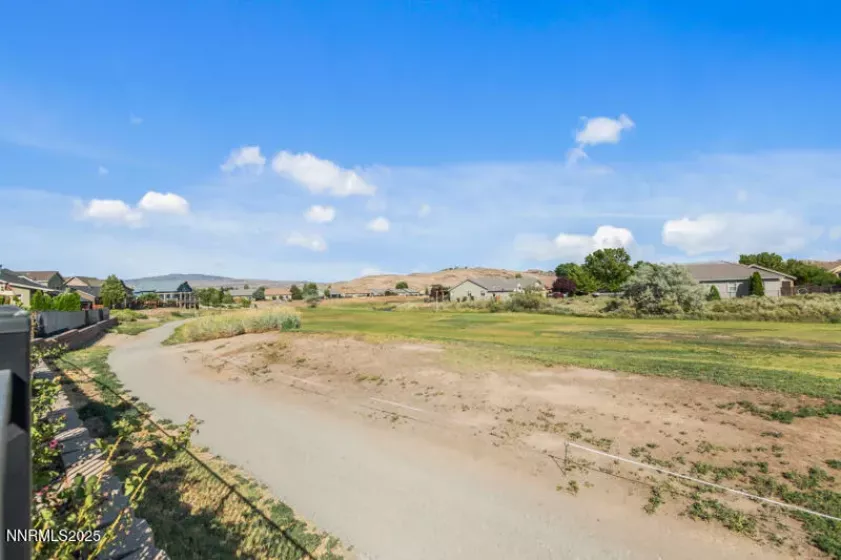 989 Peach Blossom, Sparks, Nevada 89436, 2 Bedrooms Bedrooms, ,2 BathroomsBathrooms,Residential,Residential,Peach Blossom,250052238