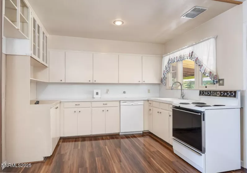 445 Allen, Fallon, Nevada 89406, 3 Bedrooms Bedrooms, ,2 BathroomsBathrooms,Residential,Residential,Allen,250052237