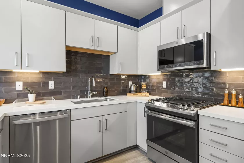 1402 Tonopah, Reno, Nevada 89509, 2 Bedrooms Bedrooms, ,2 BathroomsBathrooms,Residential,Residential,Tonopah,250052240