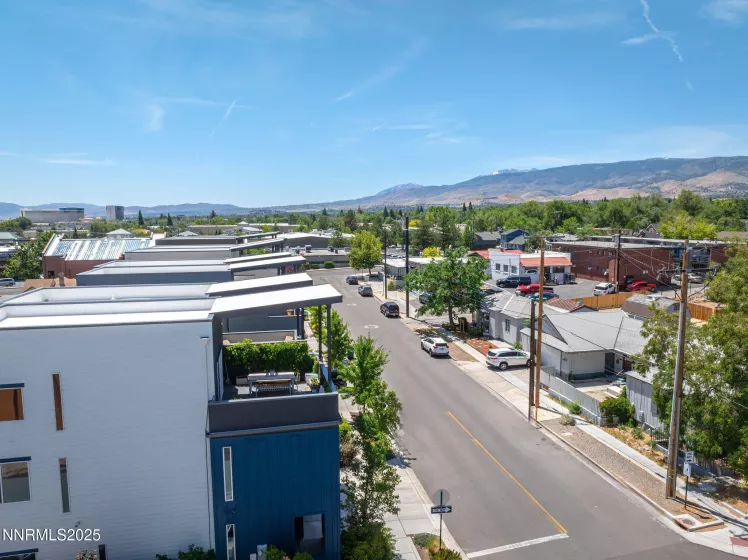 1402 Tonopah, Reno, Nevada 89509, 2 Bedrooms Bedrooms, ,2 BathroomsBathrooms,Residential,Residential,Tonopah,250052240