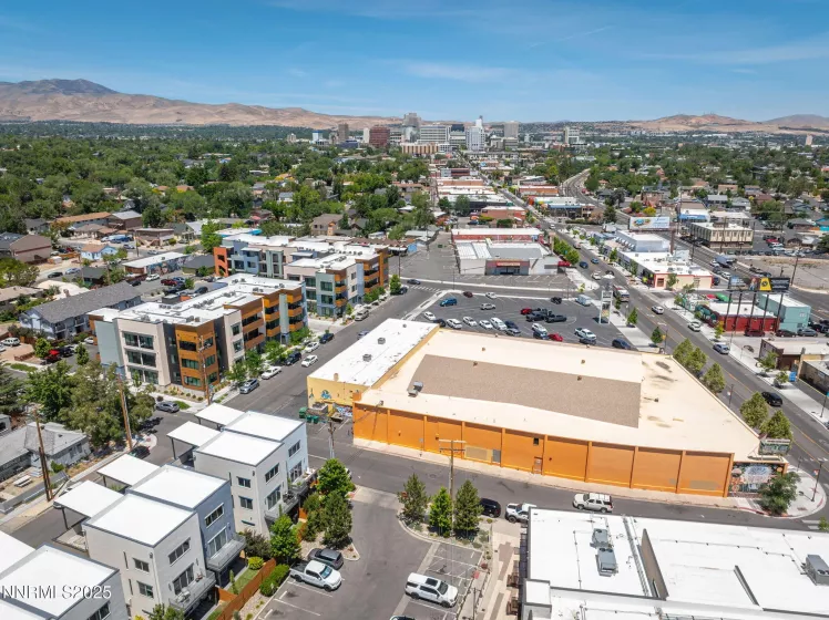 1402 Tonopah, Reno, Nevada 89509, 2 Bedrooms Bedrooms, ,2 BathroomsBathrooms,Residential,Residential,Tonopah,250052240