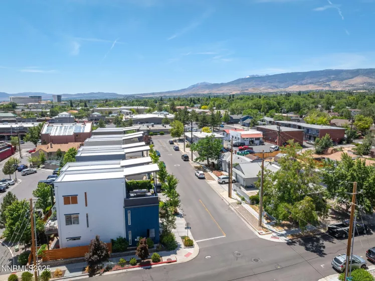 1402 Tonopah, Reno, Nevada 89509, 2 Bedrooms Bedrooms, ,2 BathroomsBathrooms,Residential,Residential,Tonopah,250052240