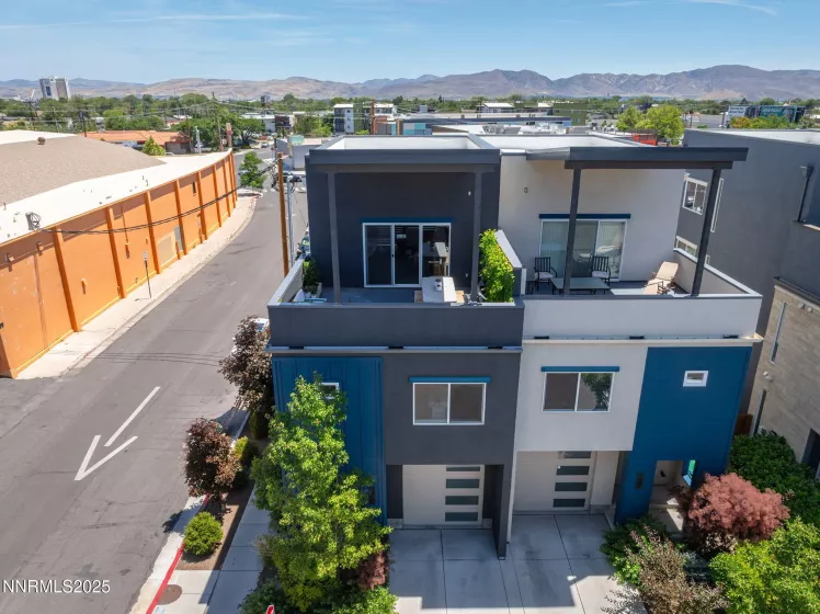 1402 Tonopah, Reno, Nevada 89509, 2 Bedrooms Bedrooms, ,2 BathroomsBathrooms,Residential,Residential,Tonopah,250052240