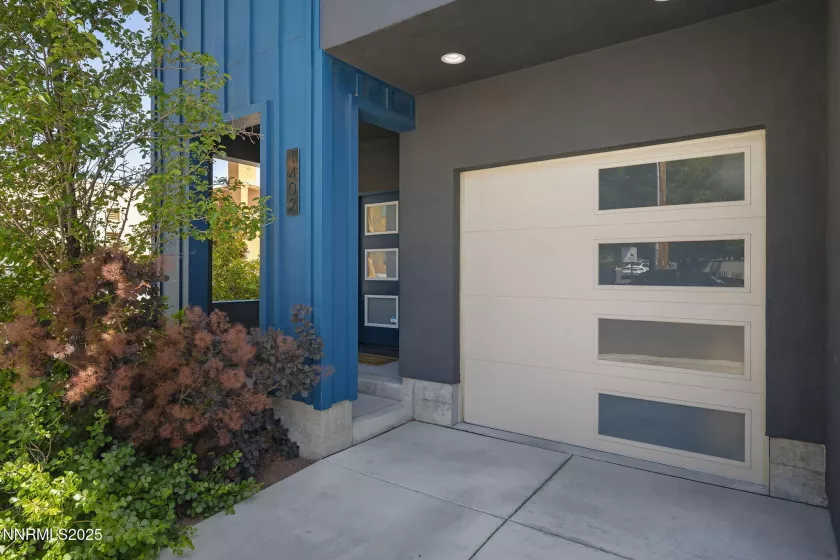 1402 Tonopah, Reno, Nevada 89509, 2 Bedrooms Bedrooms, ,2 BathroomsBathrooms,Residential,Residential,Tonopah,250052240