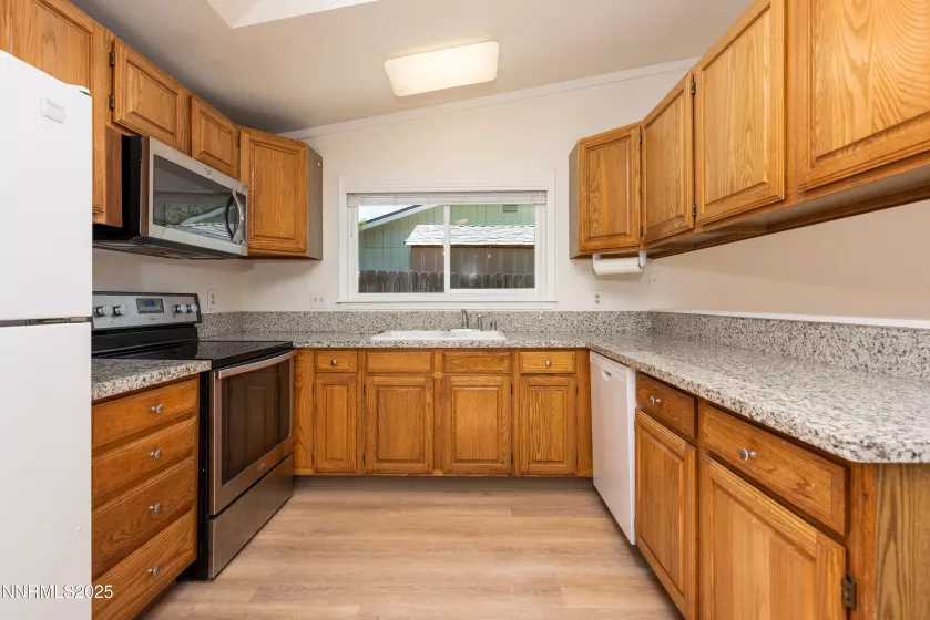 1400 Leonard, Gardnerville, Nevada 89460, 3 Bedrooms Bedrooms, ,2 BathroomsBathrooms,Residential,Residential,Leonard,250052241
